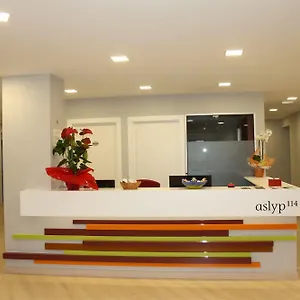 https://hostal-aslyp-114.topbarcelonahotels.com